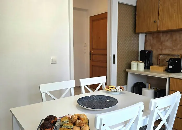 Center Luxury Spacious A&m Ii * Rhodes City