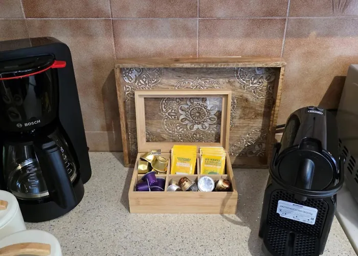 Center Luxury Spacious A&m Ii Rhodes City